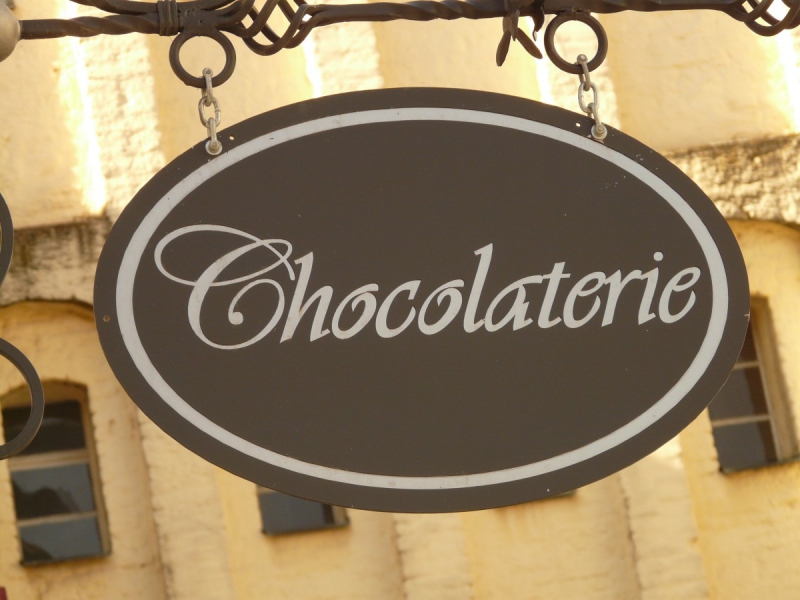 chocolaterie-COURSEGOULES-min_cafe_shield_chocolaterie_samurai_gasthof_eat-1360721